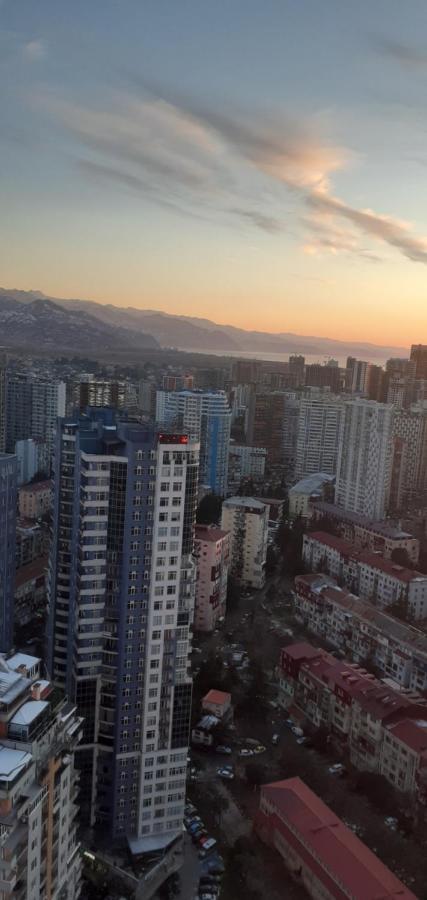 Orbi city batumi aparthotel Esterno foto